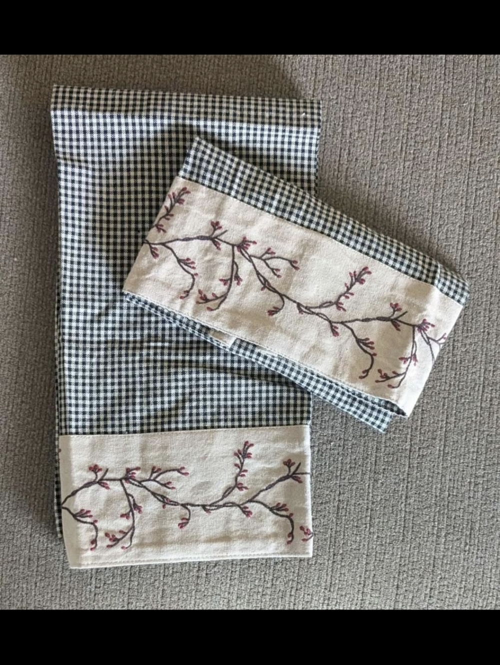 Embroidered Branch Pattern Black & White Check Kitchen Towel Set